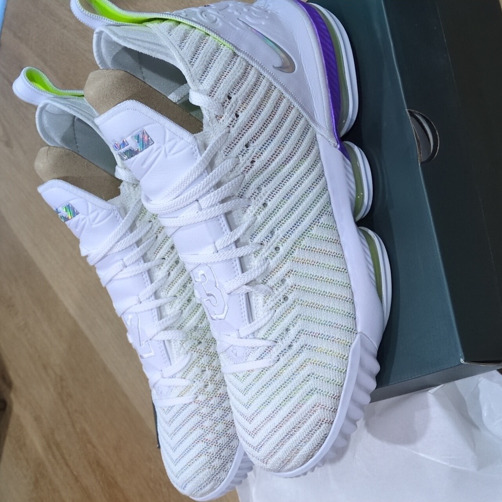 Nike LeBron 16 Buzz Lightyear NIB